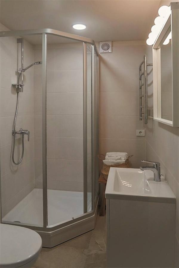 Centrally Located Cosy Studio วิลนีอุส ภายนอก รูปภาพ